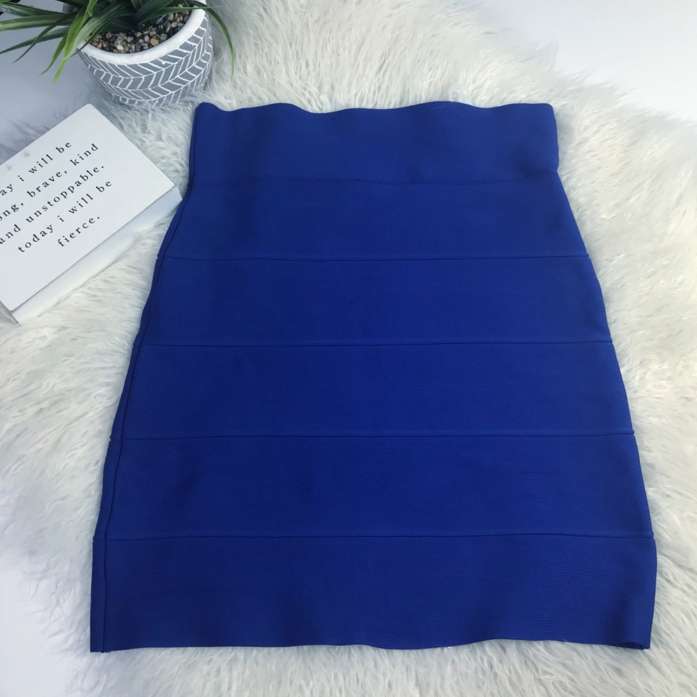 BCBGMaxAzria High Waisted Mini Skirt Bandage